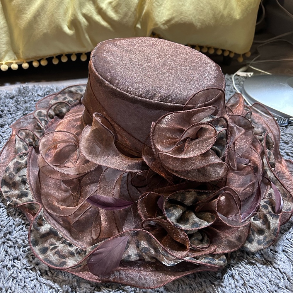 Chic Women's Hat with Floral Accents